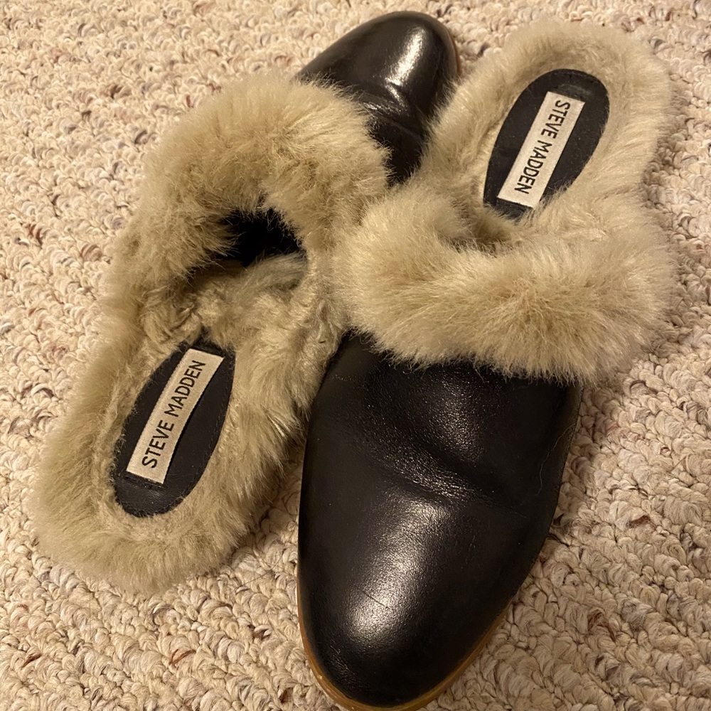 Steve Madden Furry Loafers